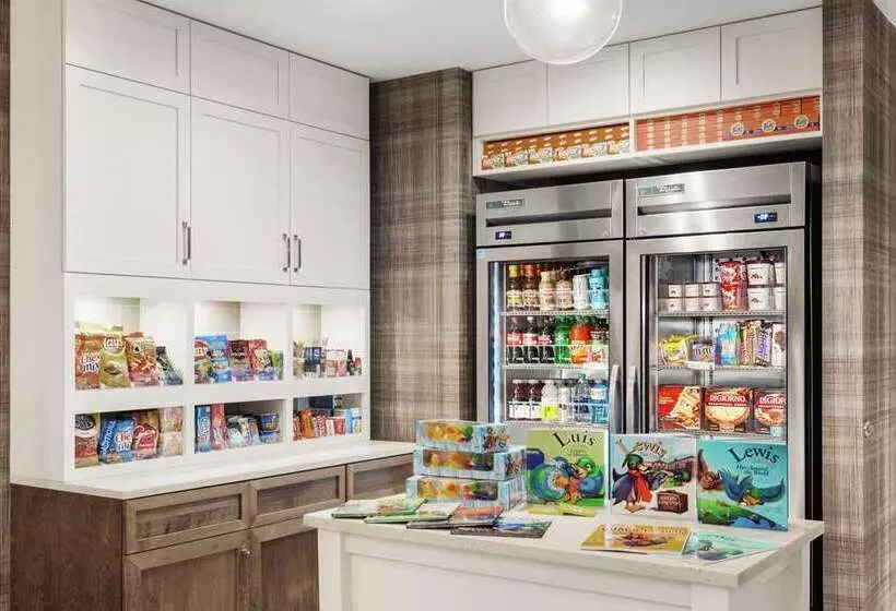 هتل Homewood Suites By Hilton Providence Downtown