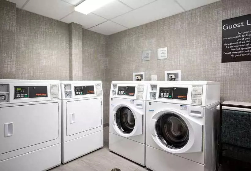 هتل Homewood Suites By Hilton Providence Downtown