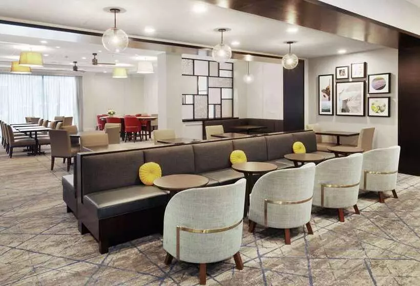 هتل Homewood Suites By Hilton Providence Downtown