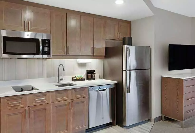 هتل Homewood Suites By Hilton Providence Downtown