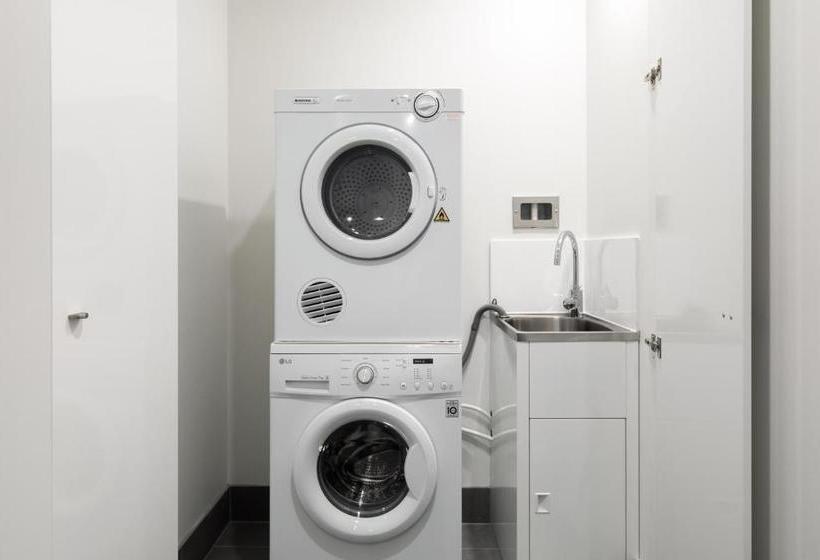 Hotel Knightsbridge Canberra