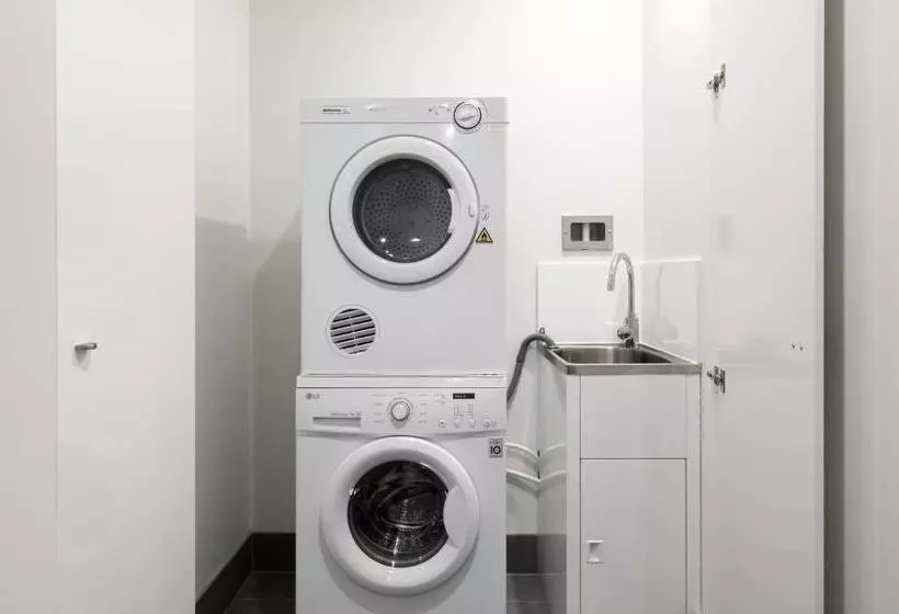 호텔 Knightsbridge Canberra