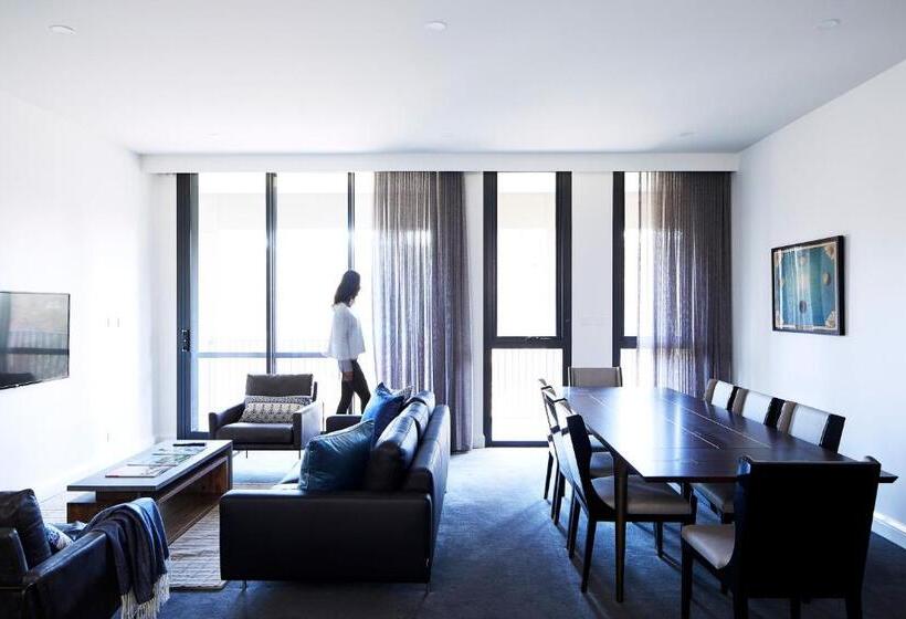 Hotel Knightsbridge Canberra