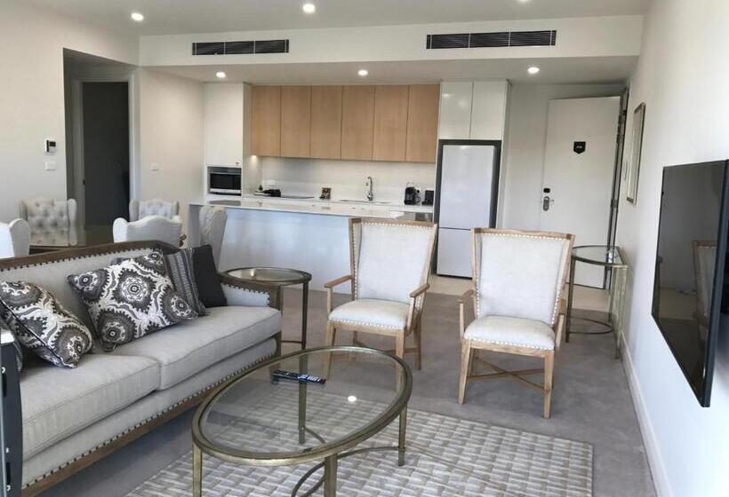 Hotel Knightsbridge Canberra