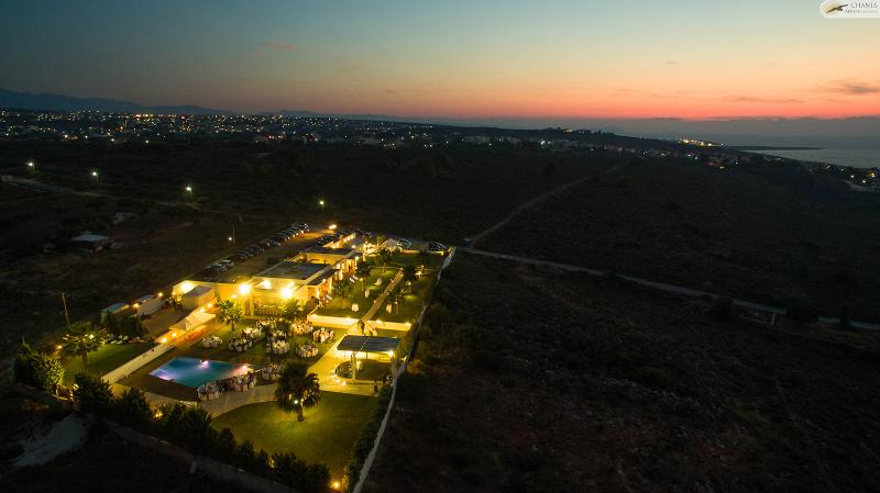 בית מלון כפרי Ktima Reveli