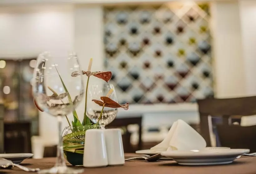 Hotelli Nobility Grand