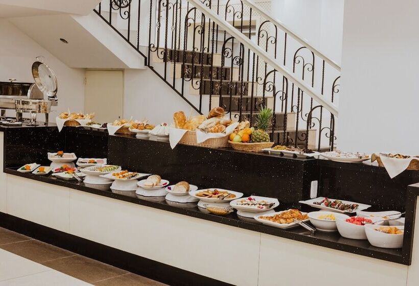 호텔 Nobility Grand