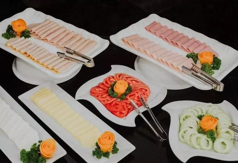 Hotelli Nobility Grand