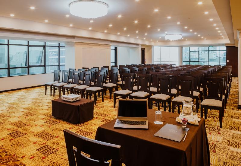 호텔 Nobility Grand