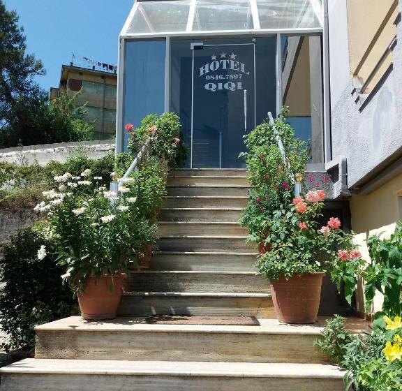 ホテル Qiqi
