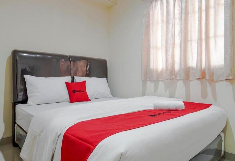 Hotel Reddoorz @ Jalan Biak Roxy Jakarta