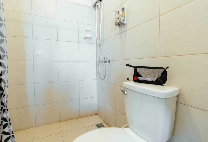 Szálloda Reddoorz Plus @ Kamuning Quezon City