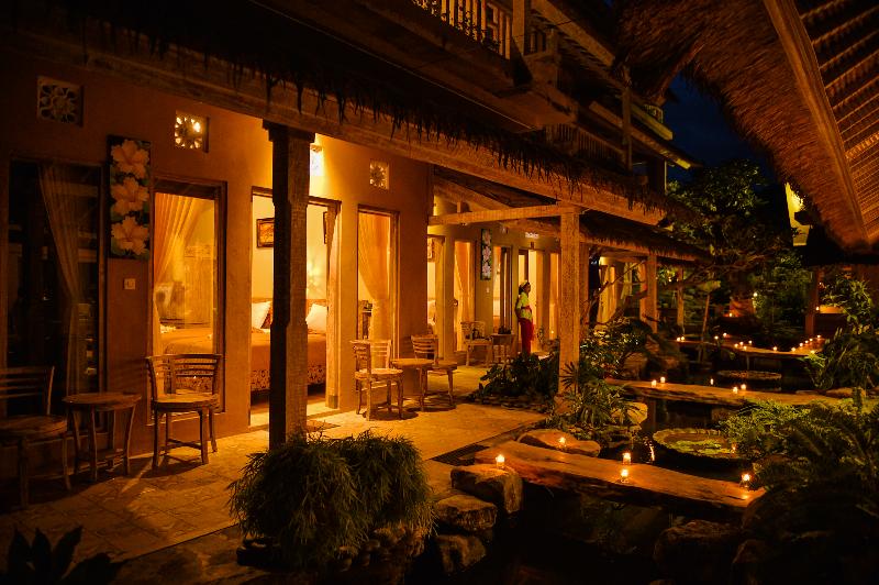 בית מלון כפרי Uma Shanty Near To Lempuyang