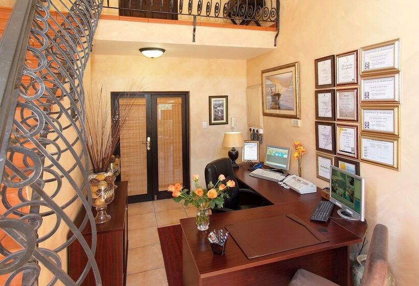 פנסיון Anchor S Rest Guesthouse And Self Catering
