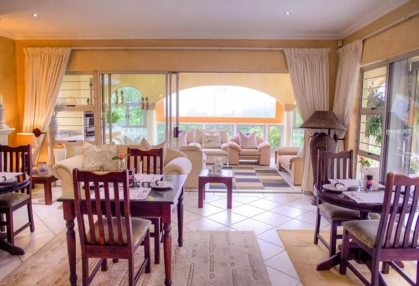 پانسیون Anchor S Rest Guesthouse And Self Catering