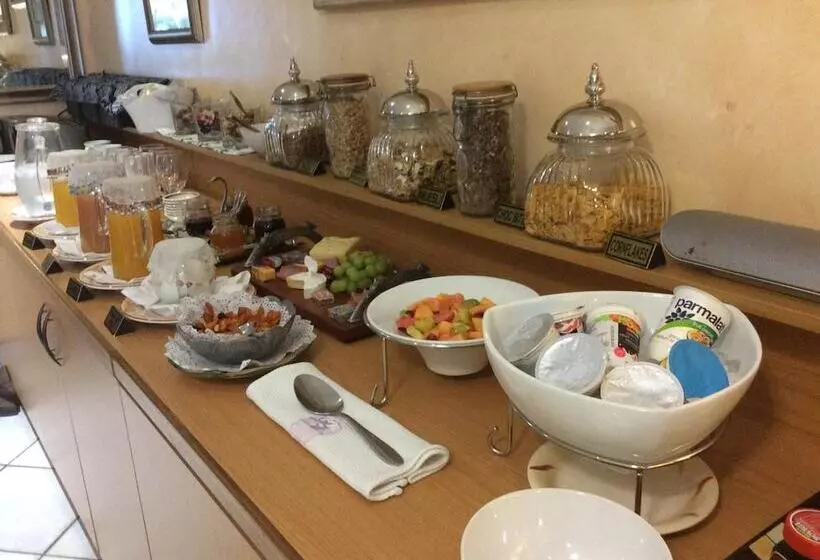 پانسیون Anchor S Rest Guesthouse And Self Catering