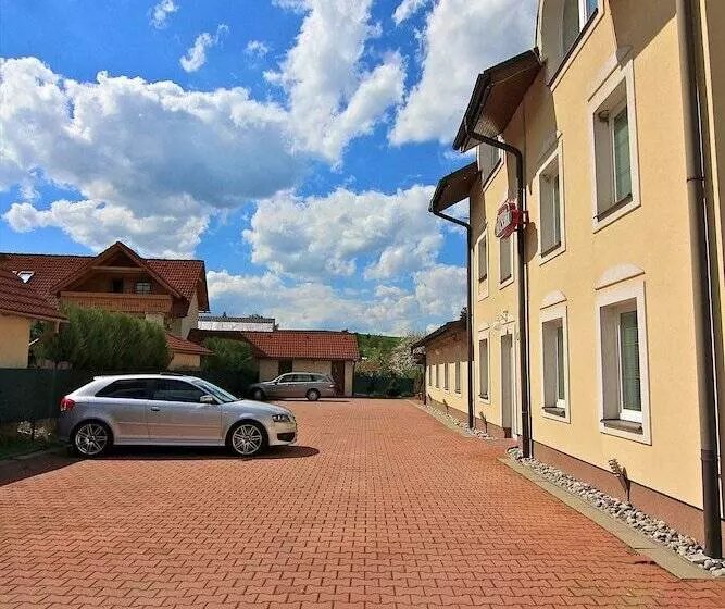 پانسیون Guest House Maxim