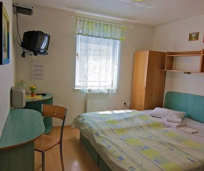 پانسیون Guest House Maxim