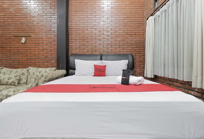 بنسيون Reddoorz @ Cilandak Timur