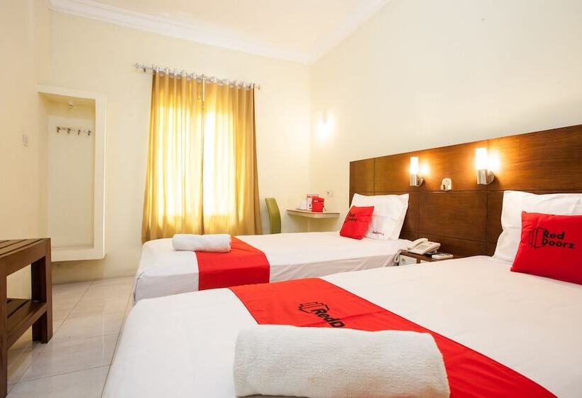 بنسيون Reddoorz Near Marvell City Mall