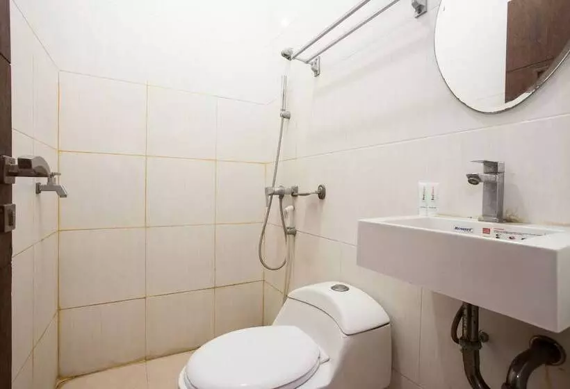 ペンション Reddoorz Near Marvell City Mall