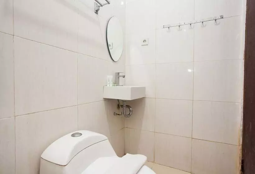 ペンション Reddoorz Near Marvell City Mall