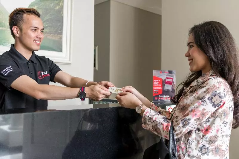 ペンション Reddoorz Near Marvell City Mall