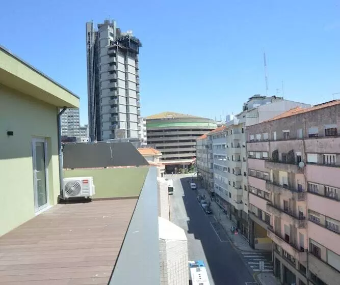 Spot Family Apartments