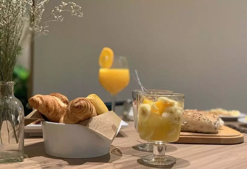 Spot Family Apartments