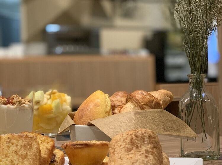 Spot Family Apartments