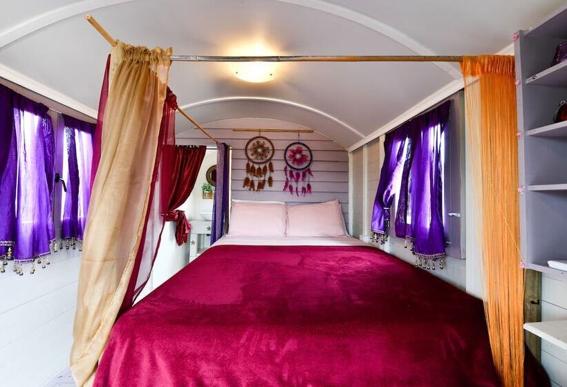 تختخواب و صبحانه Mammaloes