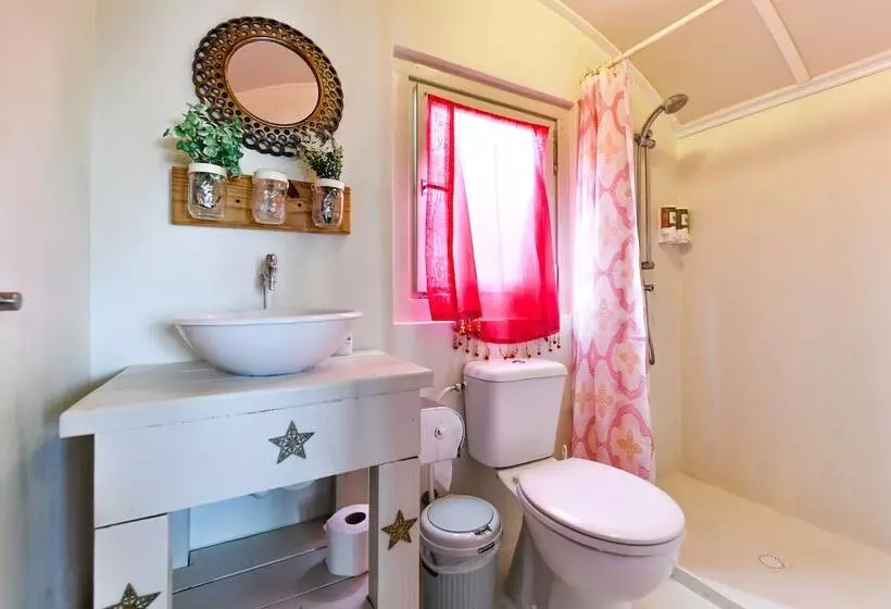 تختخواب و صبحانه Mammaloes