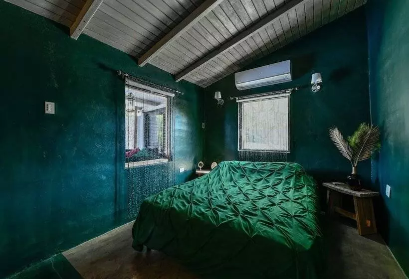 تختخواب و صبحانه Mammaloes