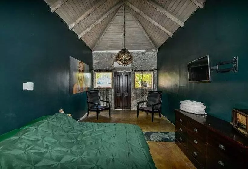 تختخواب و صبحانه Mammaloes