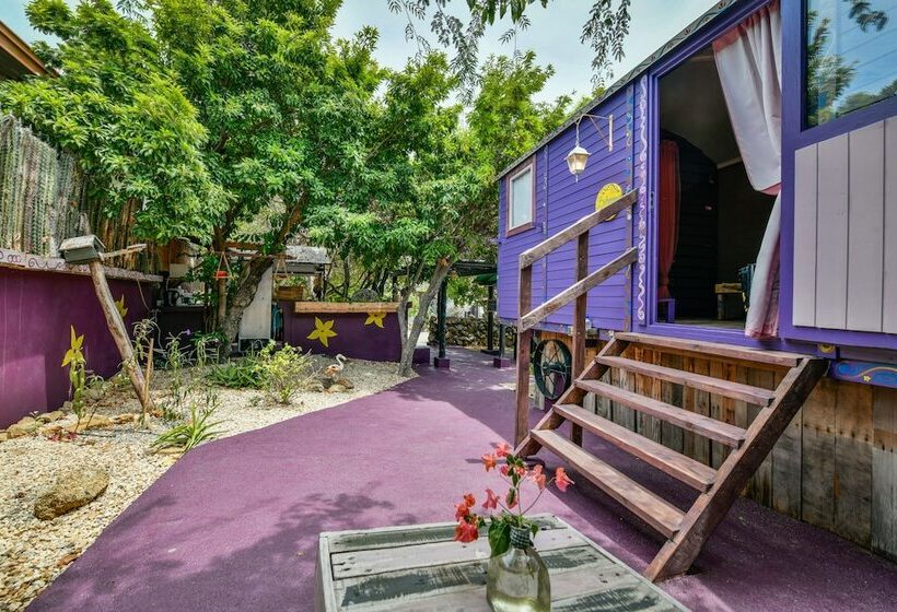 تختخواب و صبحانه Mammaloes