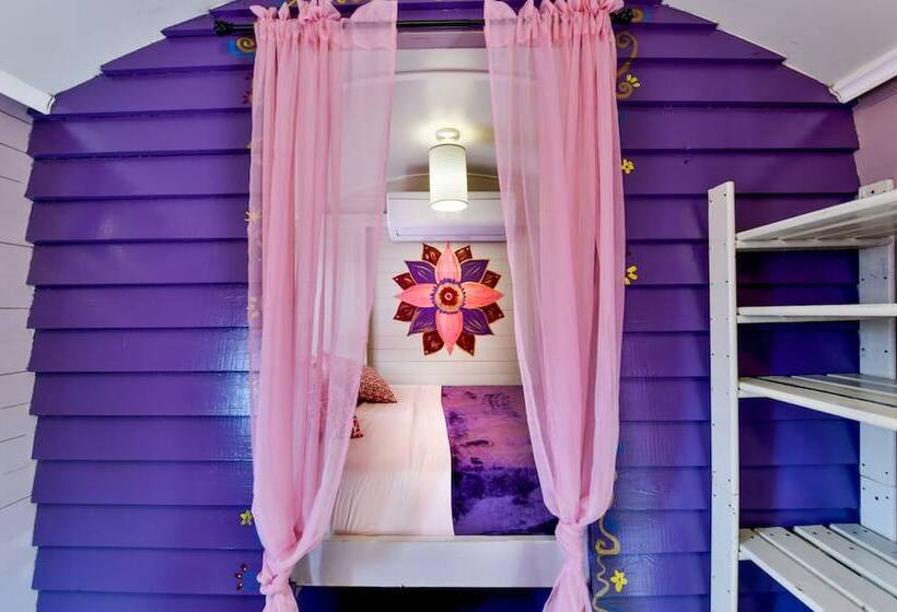 تختخواب و صبحانه Mammaloes