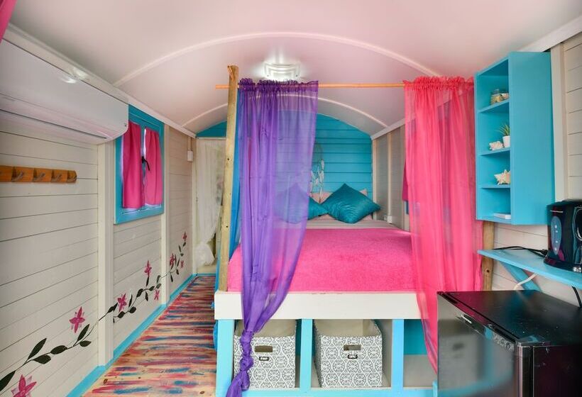 تختخواب و صبحانه Mammaloes