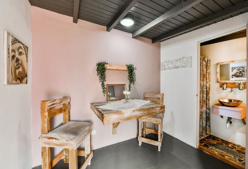 تختخواب و صبحانه Mammaloes