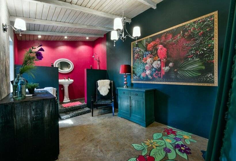 تختخواب و صبحانه Mammaloes