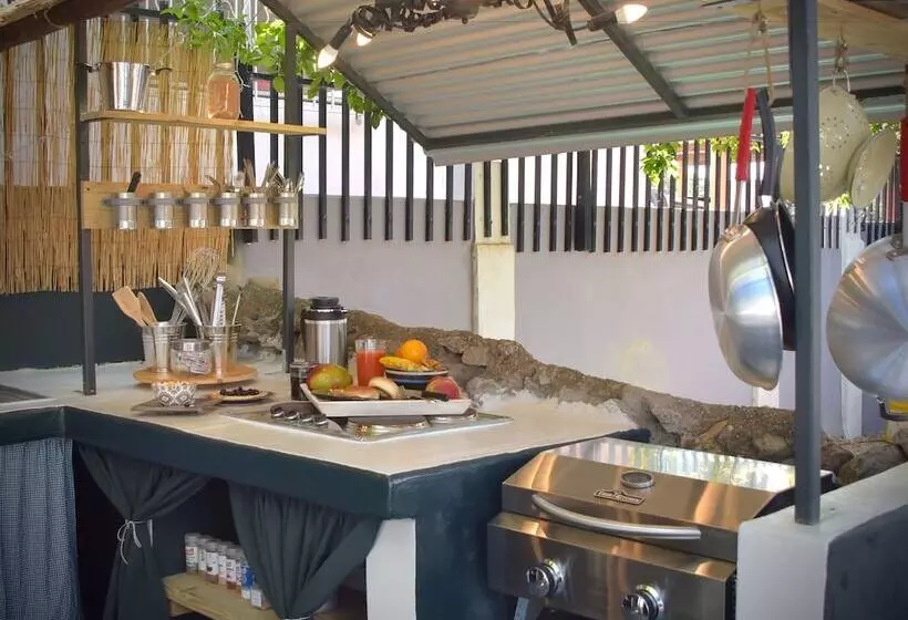 تختخواب و صبحانه Mammaloes