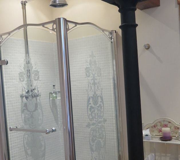 Crooksmill Bed & Breakfast