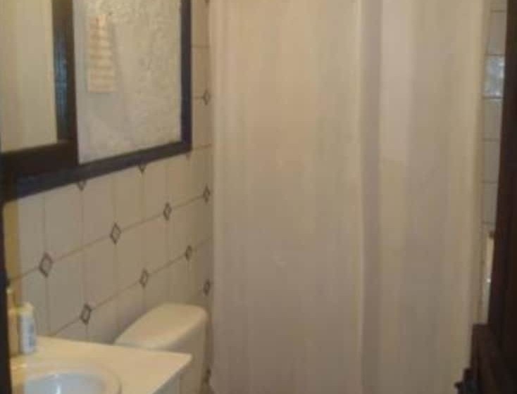 هتل Alcazar De Doña Victoria