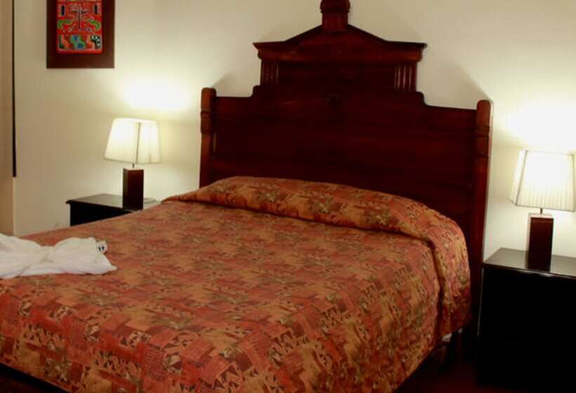 هتل Alcazar De Doña Victoria