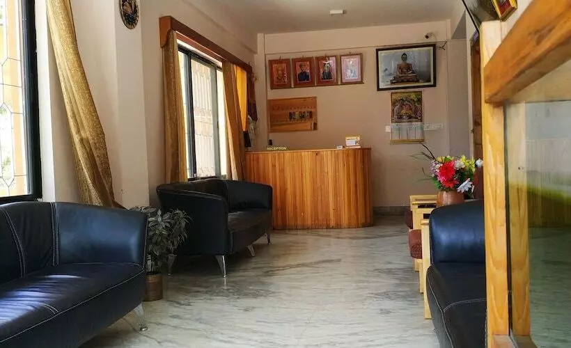 هتل Bhutan Silverpine Resort