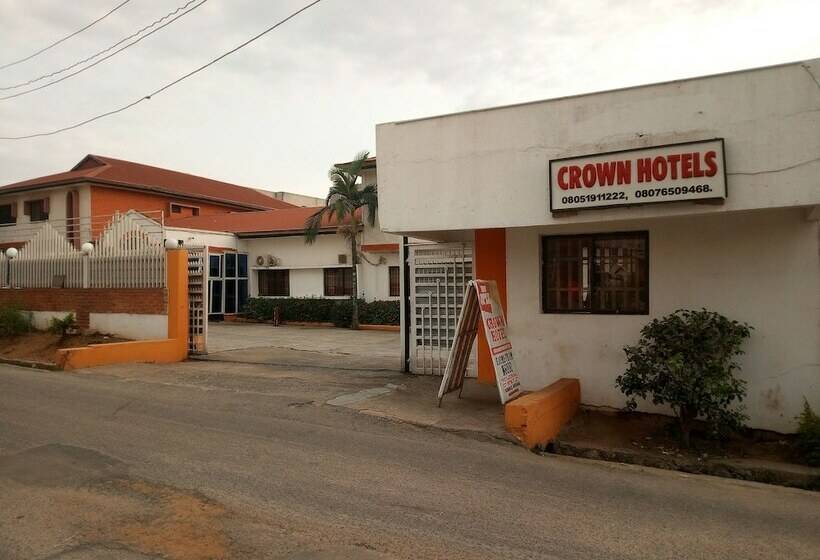 هتل Crown