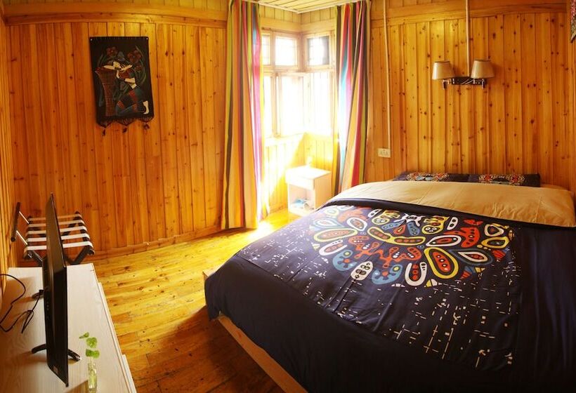 Otel Fenghuang Hua Xiang Yuan Inn