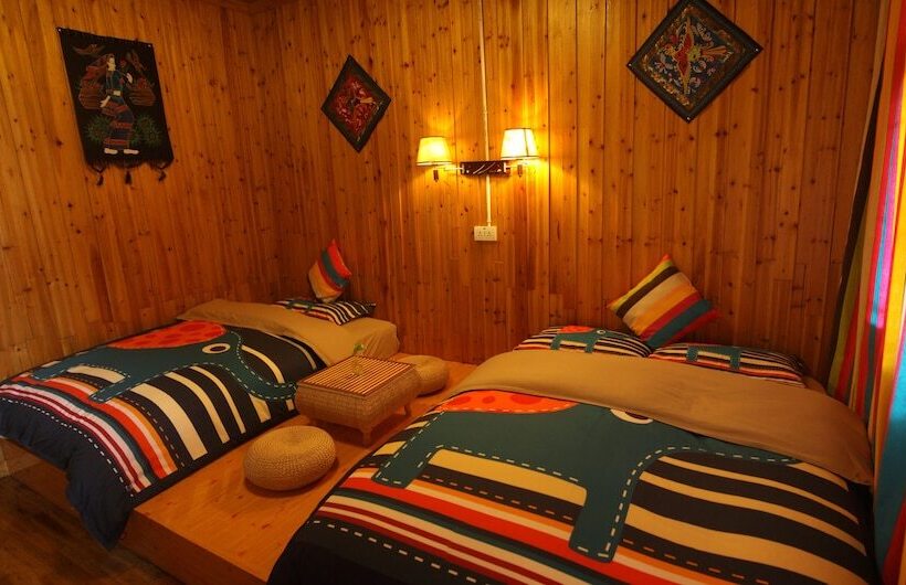 Otel Fenghuang Hua Xiang Yuan Inn