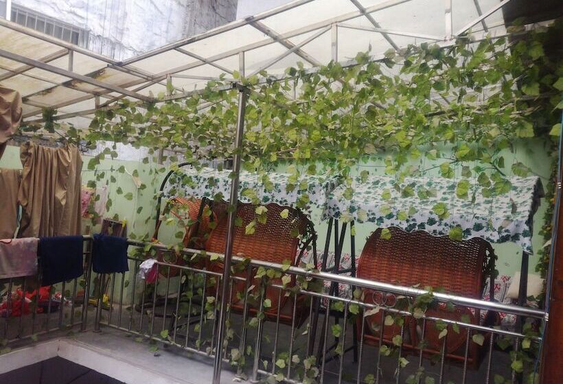 Otel Fenghuang Hua Xiang Yuan Inn