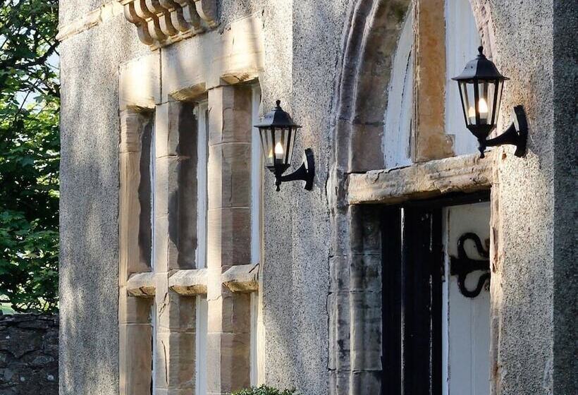 Hotel Graemeshall House