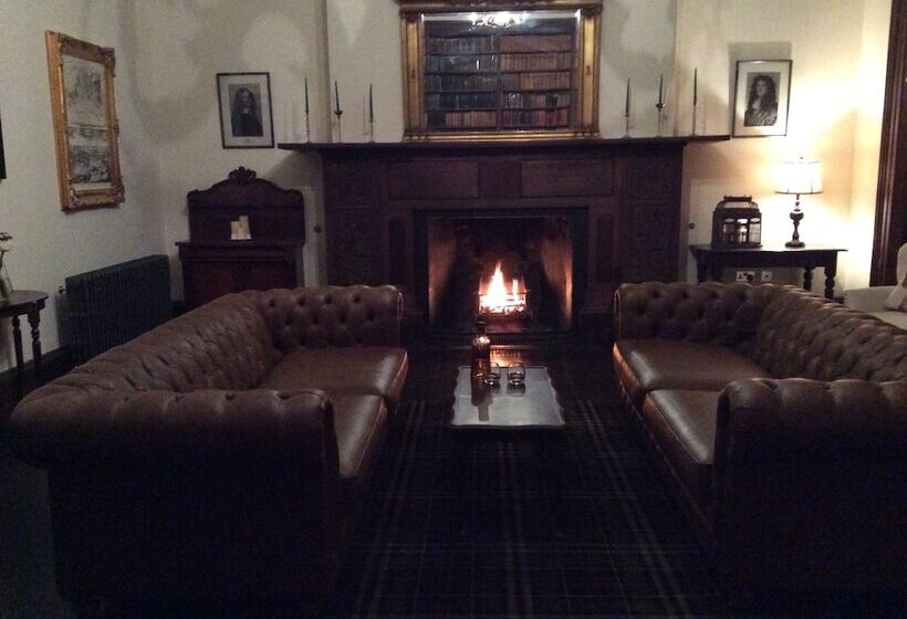 Hotel Graemeshall House